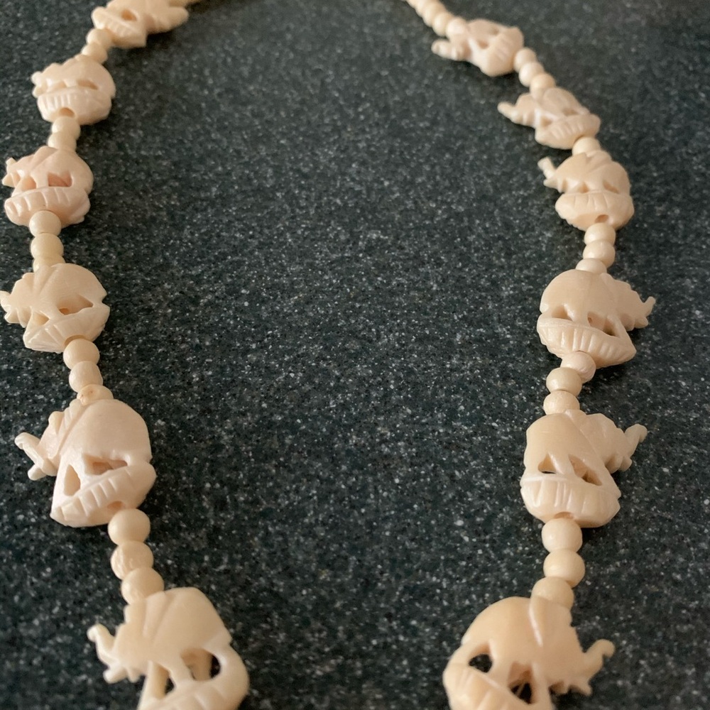 Elephant necklace - Picture 5 of 5